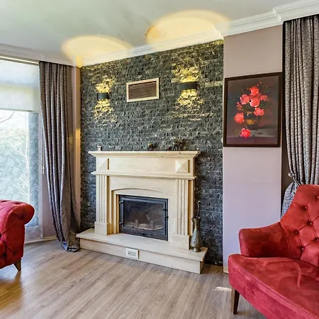 Amazing Duplex With Private Pool And Garden In Sapanca Near Kartepe
