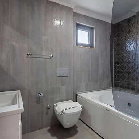 Amazing Duplex With Private Pool And Garden In Sapanca Near Kartepe شقة ساكاريا