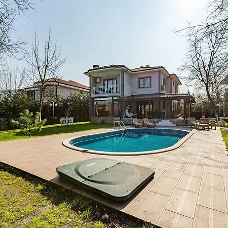 Apartment Amazing Duplex With Private Pool And Garden In Sapanca Near Kartepe